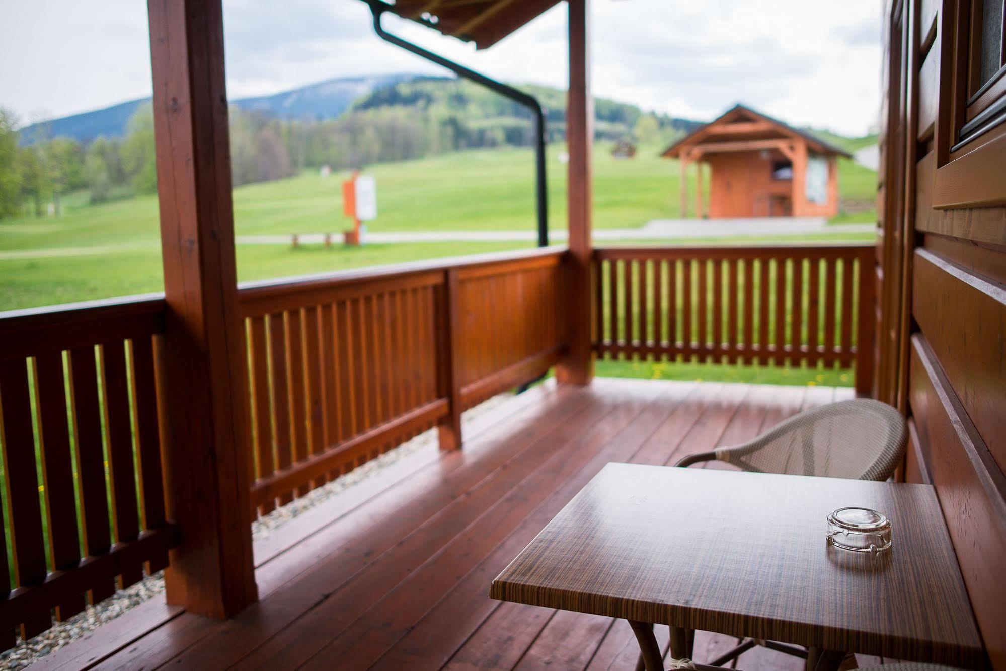 Green Inn Hotel Ostravice Eksteriør bilde