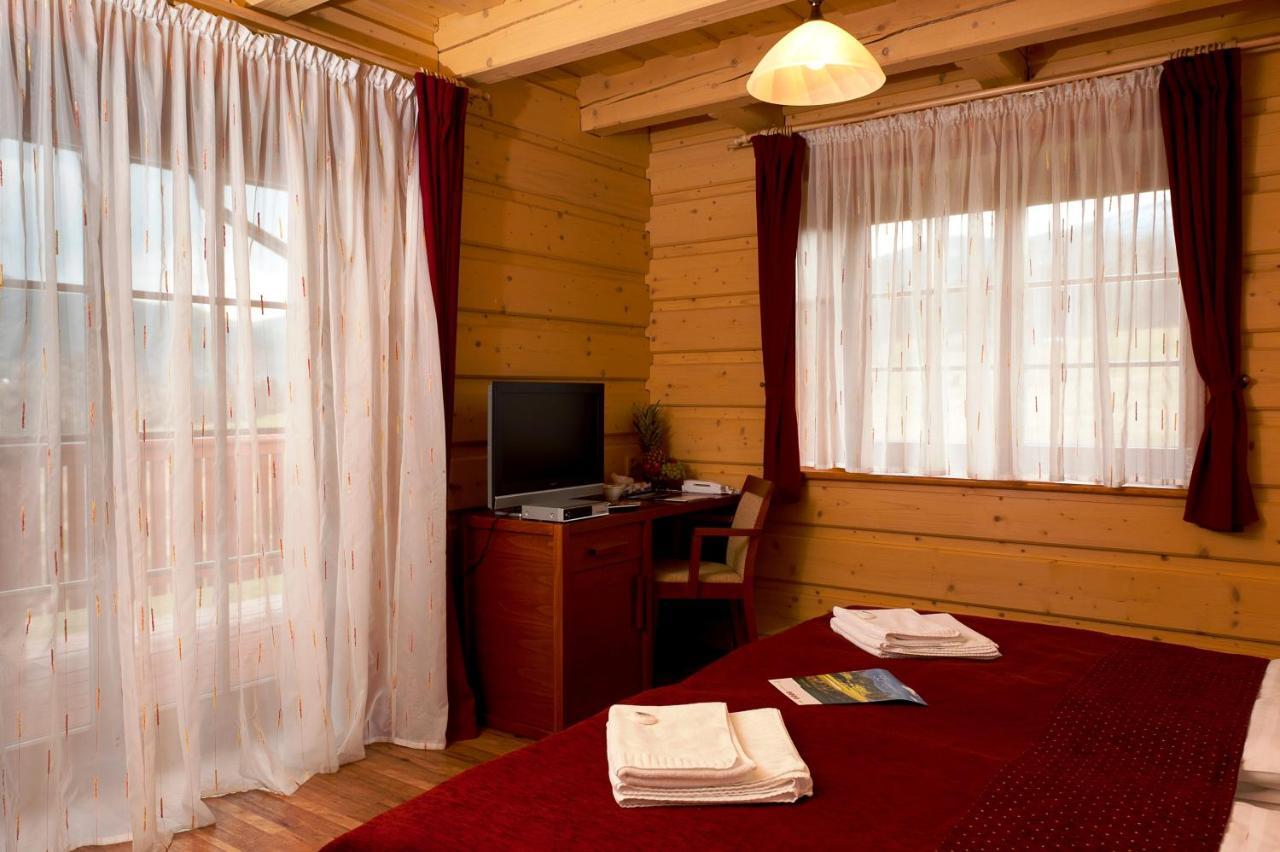 Green Inn Hotel Ostravice Eksteriør bilde